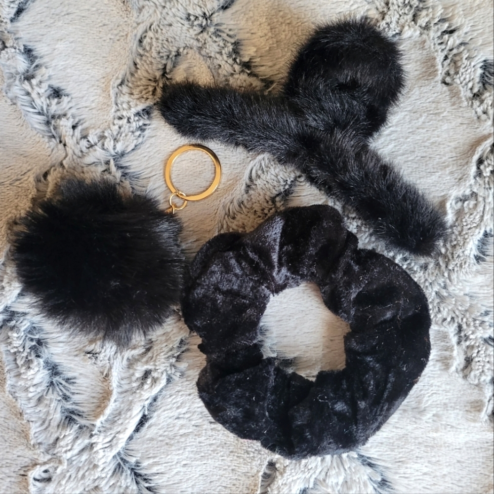 ✨BUNDLE 3/$20 ✨ Furry Claw Clip, Velvet Scrunchie, Soft Pom Keychain Black Set